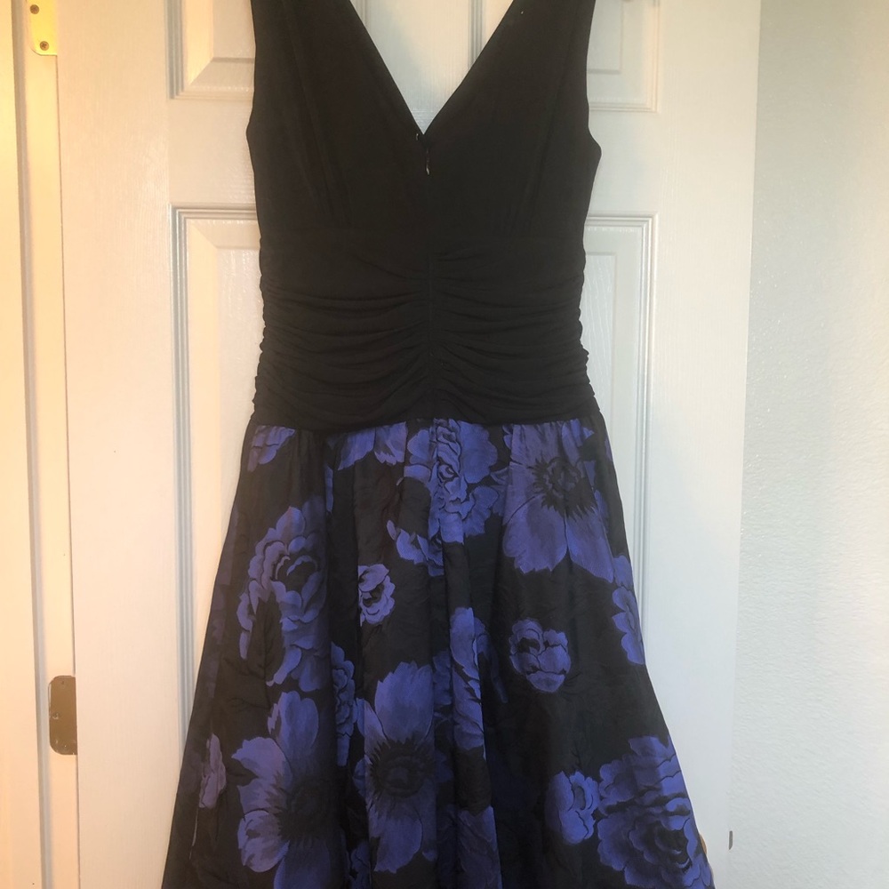 VINTAGE 🎊 DRESS - Picture 2 of 6